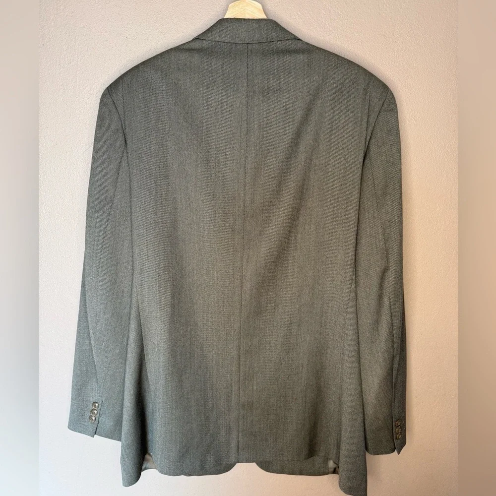Bachrach Men's Three Button 100% Wool Classic Sports Coat Blazer Size 44T Taupe